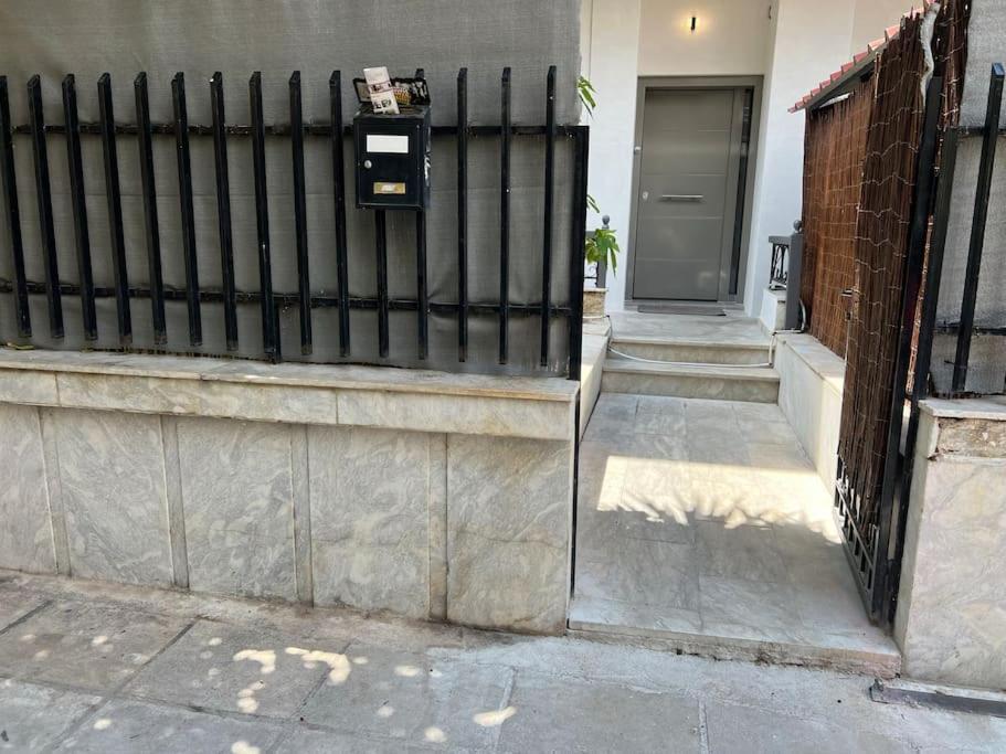 פיראוס Spacious And Beautiful House מראה חיצוני תמונה