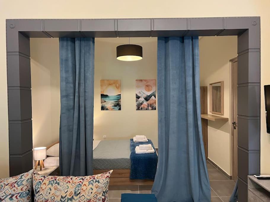 פיראוס Spacious And Beautiful House מראה חיצוני תמונה