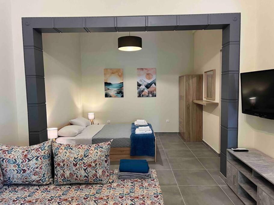 פיראוס Spacious And Beautiful House מראה חיצוני תמונה